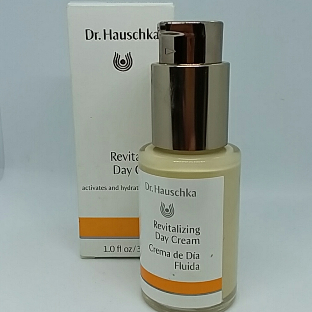 Dr. Hauschka revitalizing day cream